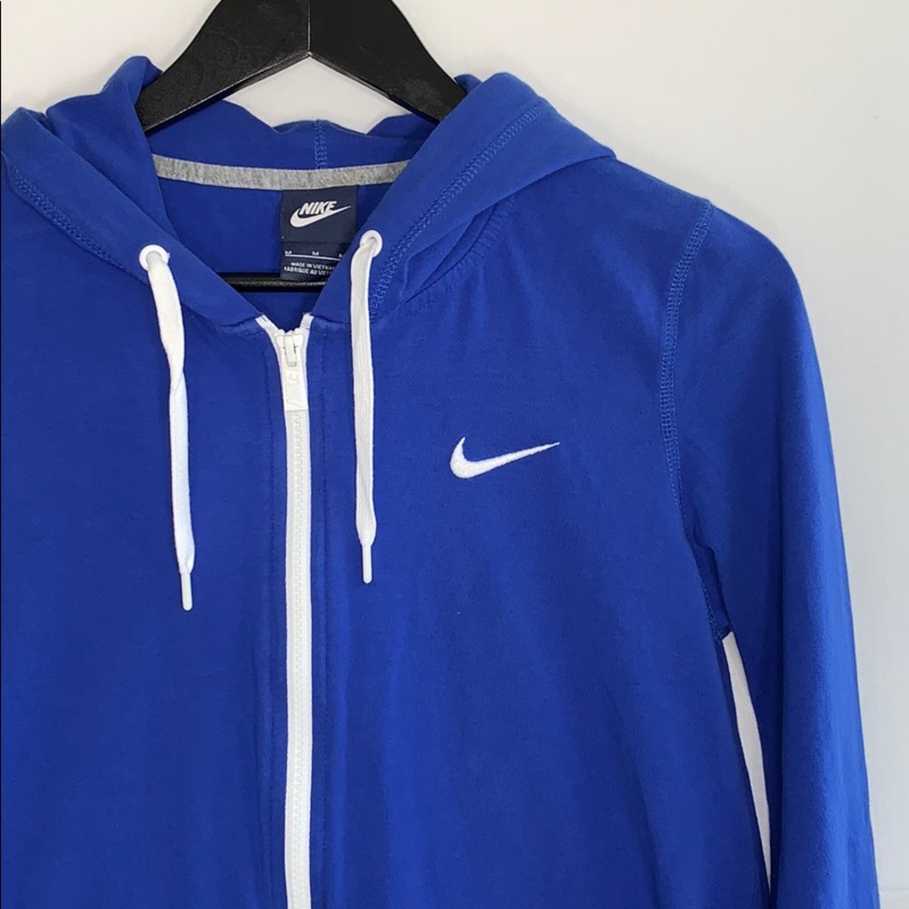Nike Women’s Blue Zip Up Jacket
